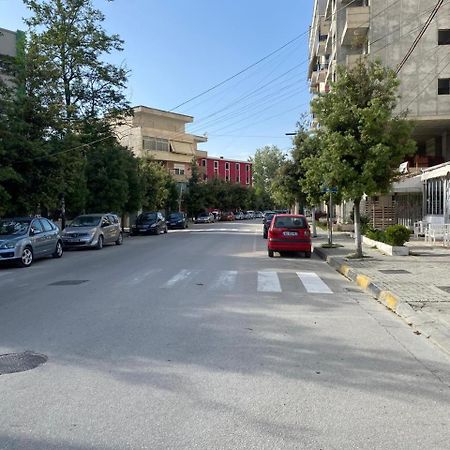 Liam Apartments Vlorë Buitenkant foto