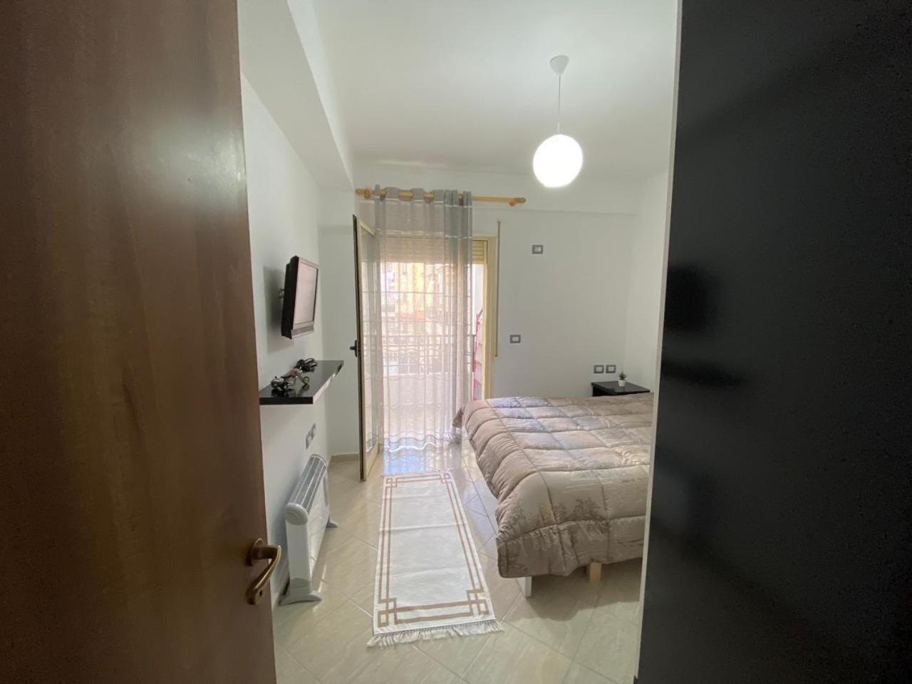 Liam Apartments Vlorë Buitenkant foto